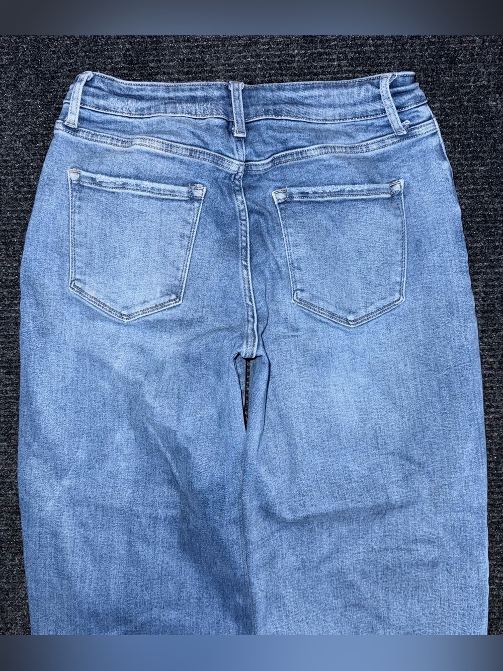 KanCan Essentials Grace High Rise Slim Barrel Leg Jeans Womens Sz 9 / 28 Relaxed - Picture 4 of 7